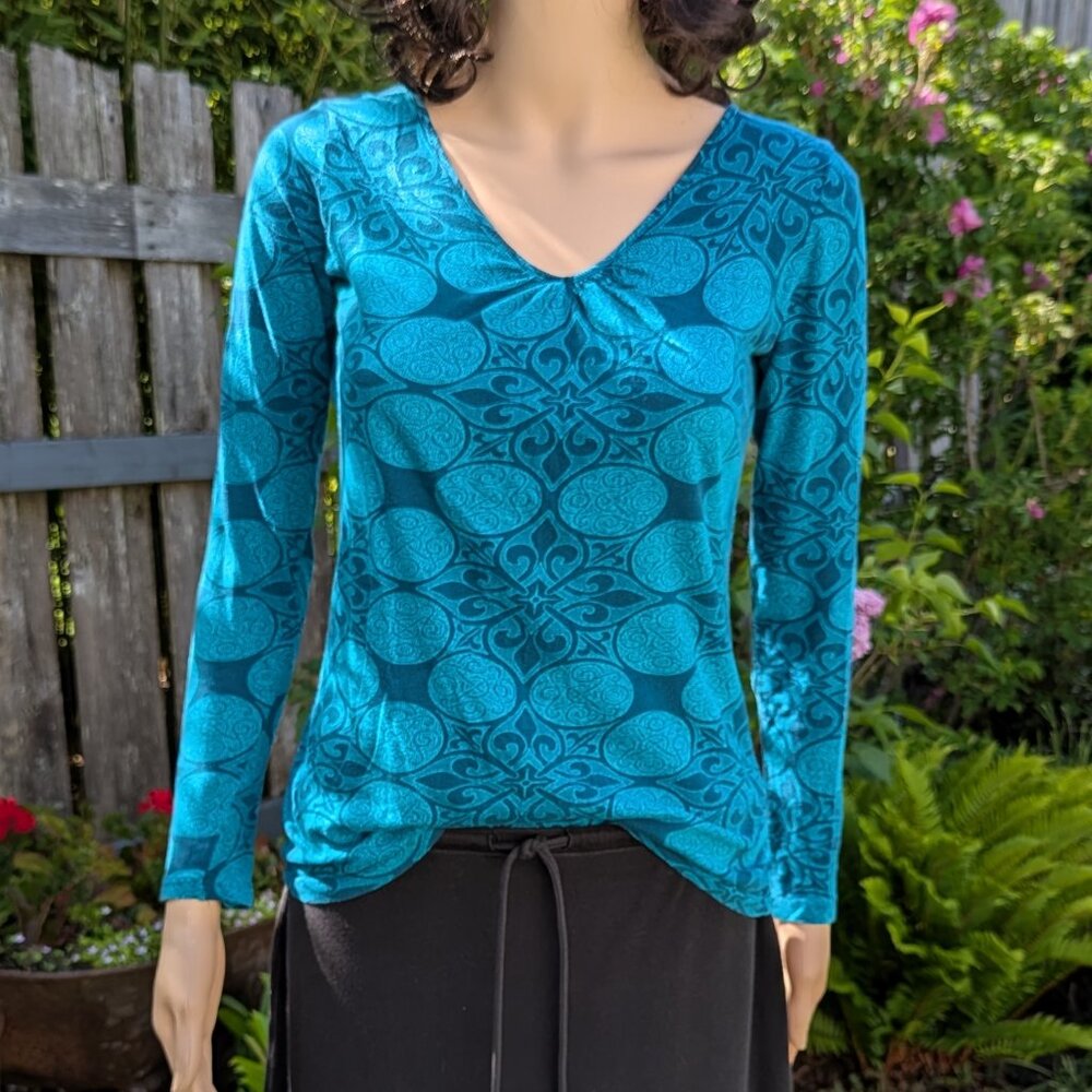 Mossimo Printed Long Sleeved Tee Shirt